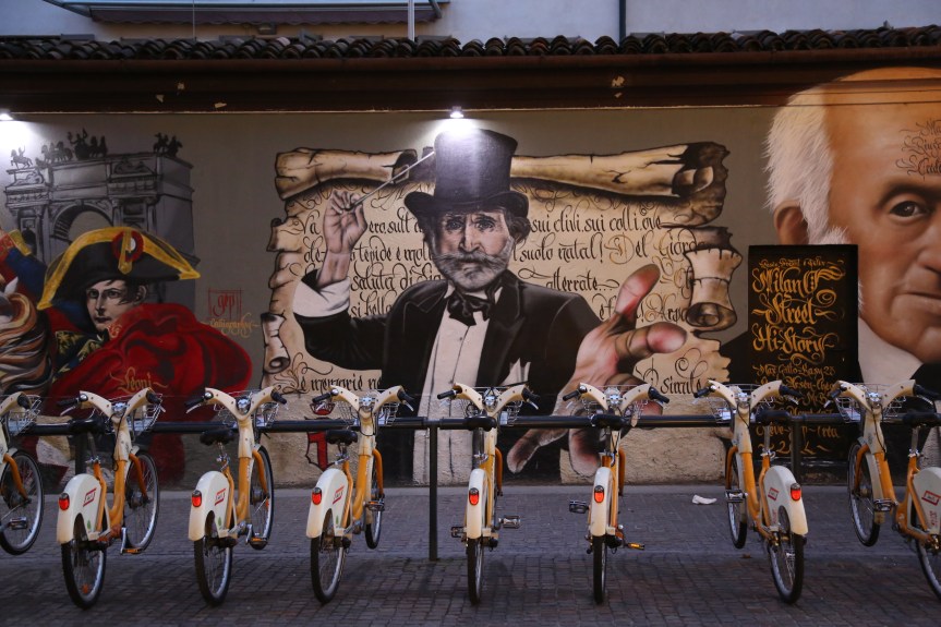 Photo-essays from Milan (1): Street & Street&nbsp;Art